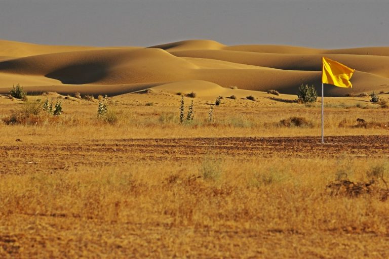 Golden hues if the dune during sunsets is a scene straight out of the Arabian tales